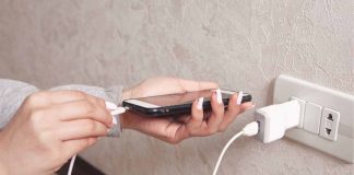 caricabatterie telefono