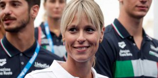 Federica Pellegrini sorride