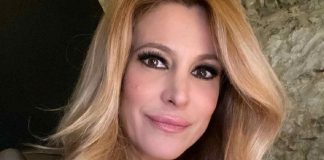 Adriana Volpe in posa