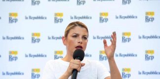Emma Marrone Maria De Filippi