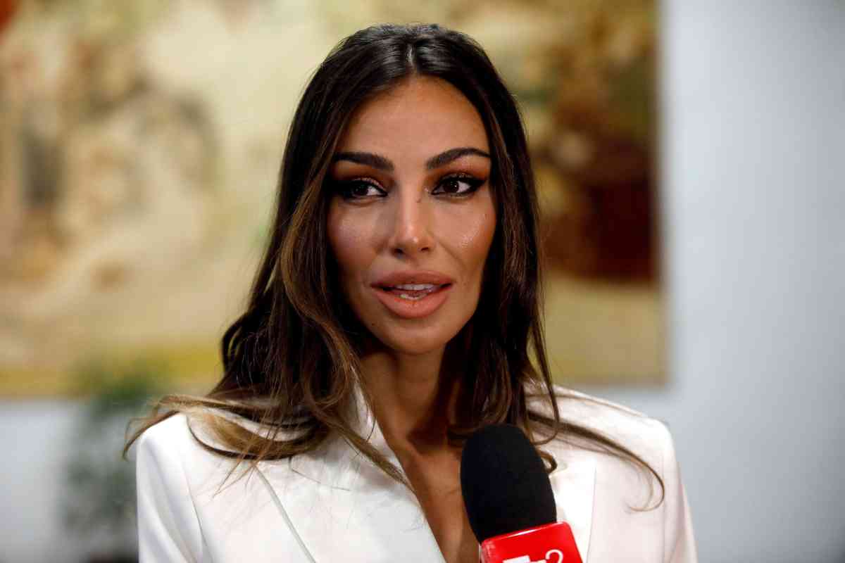 Madalina Ghenea minacciata