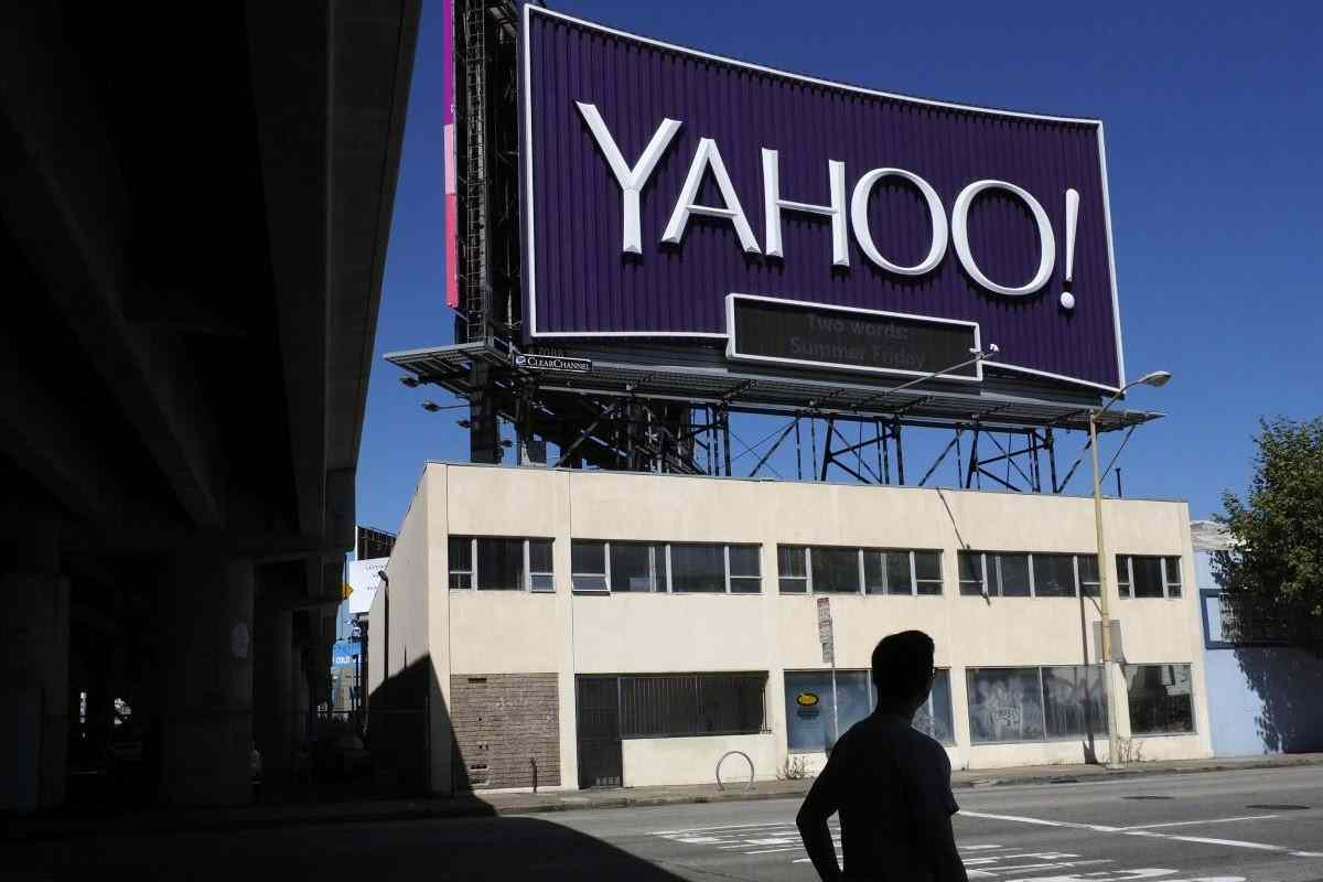 yahoo azienda tech licenziamenti