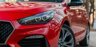 Auto rigata, i trucchi per risolvere subito