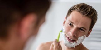 Farsi la barba prima o dopo la doccia?