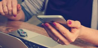 Il trucco per ricaricare in un attimo la batteria dello smartphone