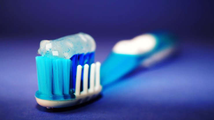 Dentifricio: ecco per cosa è utile