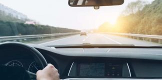 Multa scattata con la musica alta in auto