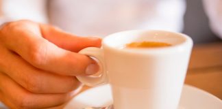 quantità assunzione caffè