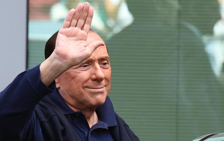 Addio Berlusconi