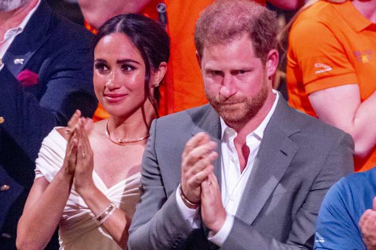 Harry Meghan lasciano la California