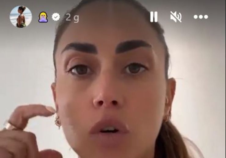 Melissa Satta pubblica un video e denuncia gli attacchi da parte degli haters ricevuti via social