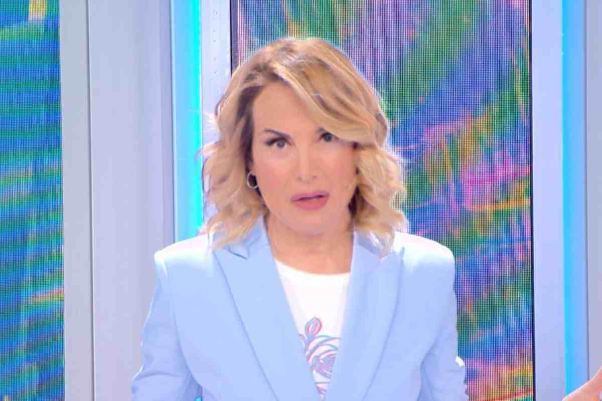 pomeriggio cinque ospite contro barbara d'urso