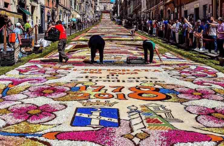 Roma, infiorata più grande del mondo