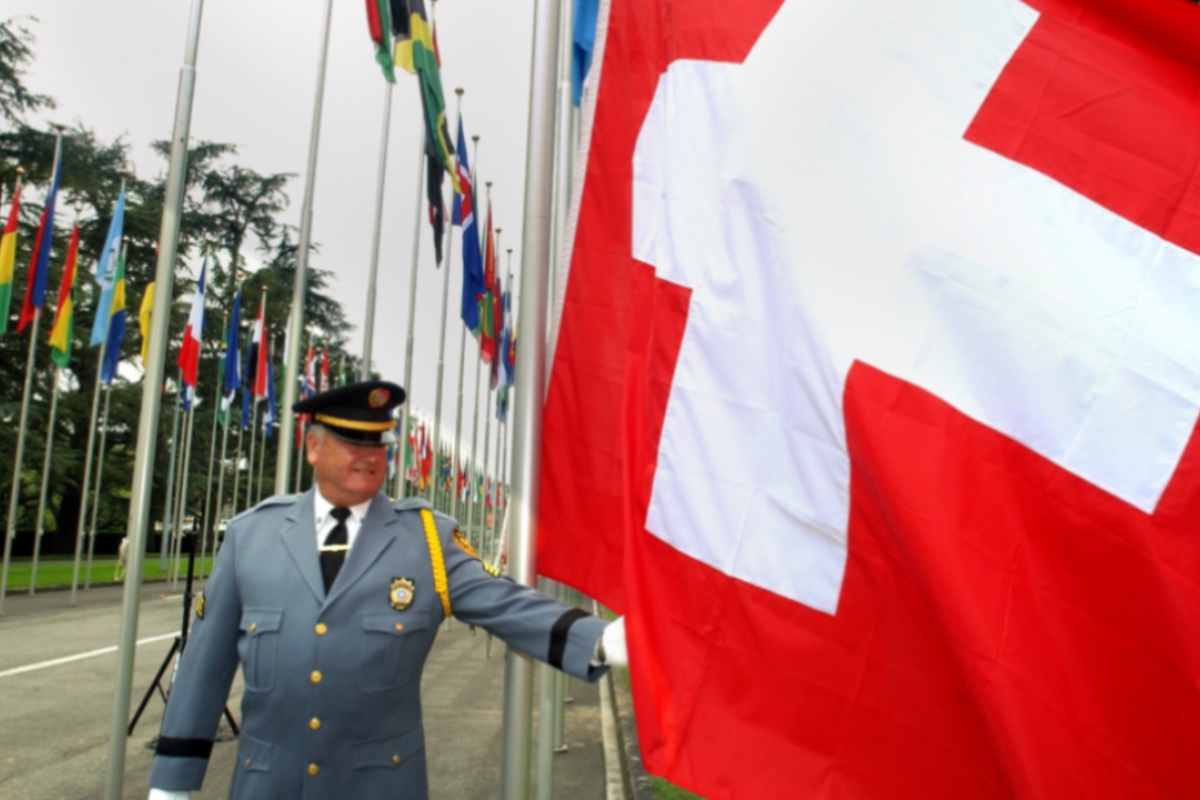 lavoro sicuro stipendio sopra la media vicino casa