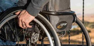 Carta blu disabilità, chi può ottenere sconti e agevolazioni sui viaggi in treno