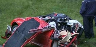 trova la Ferrari distrutta, calciatore sconvolto