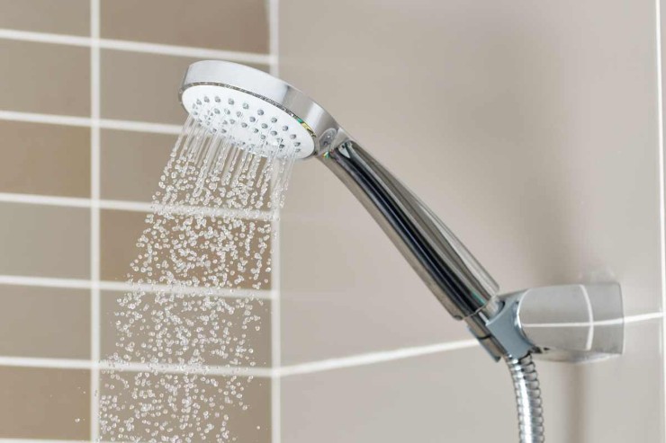 Muffa sul silicone della doccia: come liberarsene