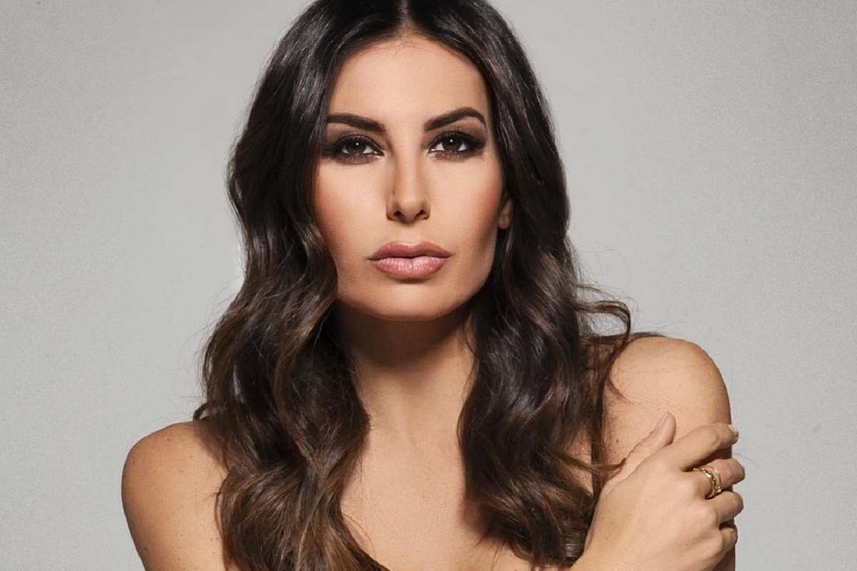 Elisabetta Gregoraci abbracciata grande amore