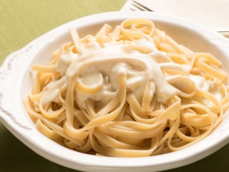 ricetta fettuccine Alfredo