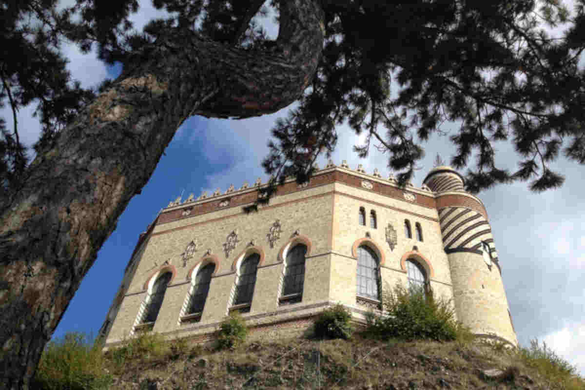 Rocchetta Mattei, castello italiano