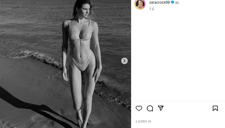 Sara Croce esce dall'acqua fisico