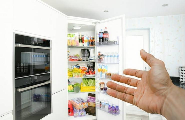 prima di partire sbrinare il frigo