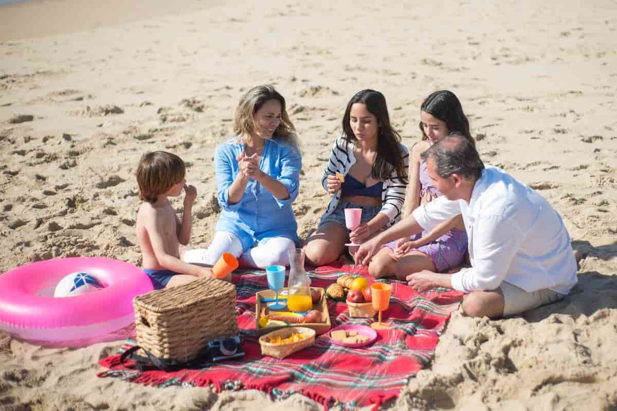 picnic in spiaggia