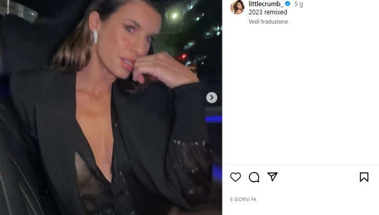 Elisabetta Canalis incanta camicetta trasparente