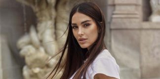 Rosa Perrotta incanta look sogno